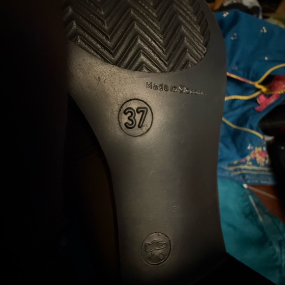 BEST Boots you can find..  lined with 100% wool to keep your feet warm n dry!! - Picture 11 of 14